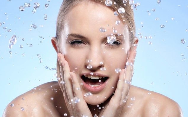 Миф о воде №9. Вода омолаживает и улучшает цвет лица